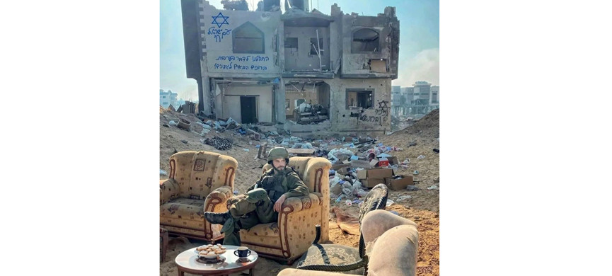 Мем, как израильские солдаты открывают любимые кафе в секторе Газа