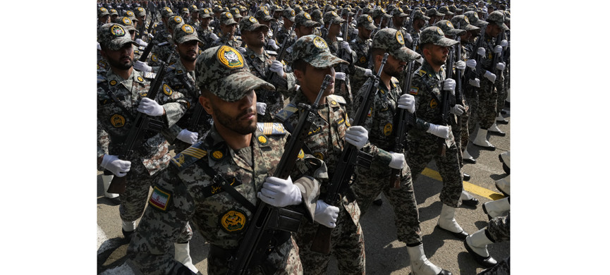 Иран наращивает военный потенциал изо всех сил